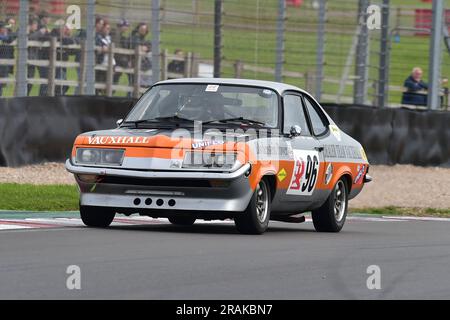 Gregor Marshall, Alex Kapadia, Vauxhall Firenza Droopsnoot, HRDC „Gerry Marshall“ Trophy Series, über 30 Autos auf dem Spielfeld für 45 Minuten zwei Stockfoto