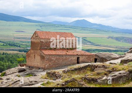 Überreste der alten Höhlenstadt Uplistsikhe in Georgien. Reisen Stockfoto