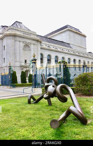 Hiro II (1967) von Peter Voulkos Bronzeskulptur Civic Centre war Memorial Opera House San Francisco California USA Stockfoto