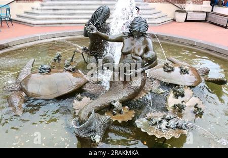 Brunnen Andrea von Ruth Asawa aus dem Jahr 1968 am Ghirardelli Square San Francisco California USA Stockfoto