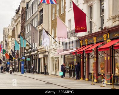 Gehobene Geschäfte in der Bond Street, London, Großbritannien Stockfoto