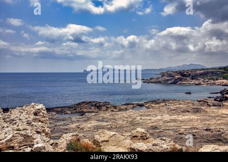 Blick auf die Küste von Kallithea auf Rhodos Stockfoto