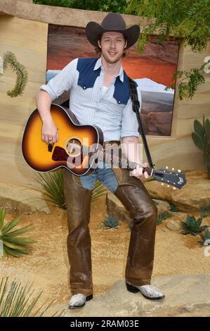 3. Juli 2023 East Molesey, Surrey, Großbritannien. George Maddison beim Hampton Court Palace Garden Festival 2023. Sue Andrews/Alamy. Stockfoto