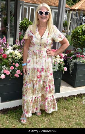 3. Juli 2023 East Molesey, Surrey, Großbritannien. Vanessa Feltz beim Hampton Court Palace Garden Festival 2023. Sue Andrews/Alamy. Stockfoto