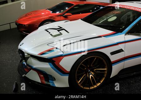 München, Bayern, Deutschland - Juni 24 2023: 2015 BMW 3,0 CSL Hommage im BMW Automobilmuseum. Klassische und moderne BMW-Kollektion. Stockfoto