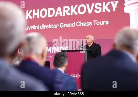 Zagreb, Kroatien. 04. Juli 2023. Michael Khodarkovsky, CEO der Grand Chess Tour, spricht während der feierlichen Eröffnung des Schachturniers „Croatia Grand Chess Tour Rapid & Blitz“ im Westin Hotel in Zagreb, Kroatien, am 4. Juli 2023. Foto: Jurica Galoic/PIXSELL Credit: Pixsell/Alamy Live News Stockfoto