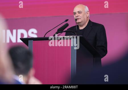 Zagreb, Kroatien. 04. Juli 2023. Michael Khodarkovsky, CEO der Grand Chess Tour, spricht während der feierlichen Eröffnung des Schachturniers „Croatia Grand Chess Tour Rapid & Blitz“ im Westin Hotel in Zagreb, Kroatien, am 4. Juli 2023. Foto: Jurica Galoic/PIXSELL Credit: Pixsell/Alamy Live News Stockfoto