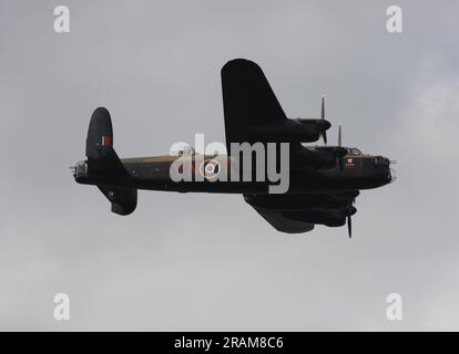 Avro Lancaster B.1 PA474 des Royal Air Force Battle of Britain Memorial Flight auf dem Headcorn Aerodrome Stockfoto