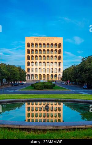 Palazzo della Civiltà, Bezirk EUR, Roma, Latium, Italien Stockfoto