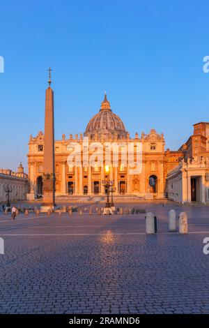 Piazza San Pietro, Vatikanstadt, Rom, Latium, Italien Stockfoto