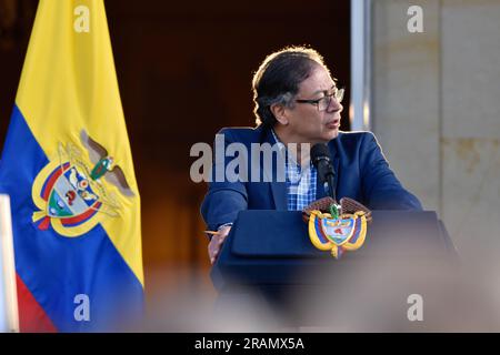 Bogota, Kolumbien. 04. Juli 2023. Kolumbianischer Präsident Gustavo Petro anlässlich einer Veranstaltung zum Gedenken an den Nationaltag der Religionsfreiheit am 4. Juli 2023 in Bogota, Kolumbien. Foto: Cristian Bayona/Long Visual Press Credit: Long Visual Press/Alamy Live News Stockfoto