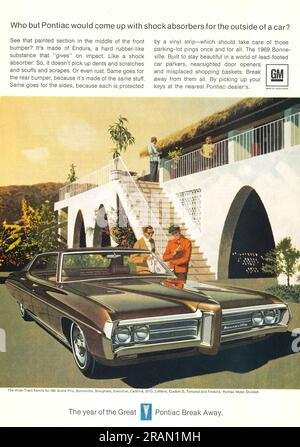 69 Pontiac Wide-Track-Familie, Pontiac-Modelle, Pontiac Bonneville-Werbespot in einem Magazin 1969 Stockfoto