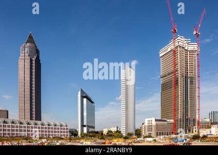 Frankfurt, Deutschland - 12. September 2010: Messeturm - Messeturm von Frankfurt Stockfoto