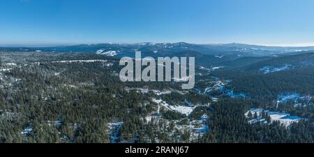 Fantastischer Wintertag im Skigebiet Großer Arber im Bayerischen Wald Stockfoto
