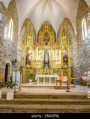 Altar in der Kirche Miralcamp (Pla d'Urgell, Lleida, Katalonien, Spanien) ESP: Retablo en el interior de la iglesia de Miralcamp (Lérida) Stockfoto