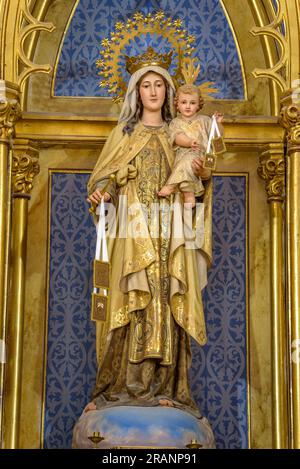 Altar in der Kirche Miralcamp (Pla d'Urgell, Lleida, Katalonien, Spanien) ESP: Retablo en el interior de la iglesia de Miralcamp (Lérida) Stockfoto