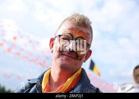 02-07-2023: Sport: Nederland gegen Belgie (frauenfreundlich) SITTARD, NIEDERLANDE - JULI 2: Fans der Niederlande während des International Friendly Wome Stockfoto