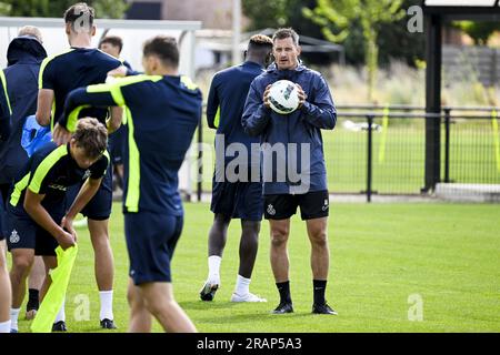 Lier, Belgien. 05. Juli 2023. Alexander Blessin, Cheftrainer der Union, wurde während einer Trainingseinheit der belgischen Fußballmannschaft Royale Union Saint-Gilloise in der ersten Division vor der Saison 2023-2024 am Mittwoch, den 05. Juli 2023 in Lier abgebildet. BELGA FOTO TOM GOYVAERTS Kredit: Belga News Agency/Alamy Live News Stockfoto