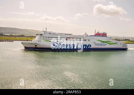 Stena Line, die den Hafen von Belfast in Richtung Vereinigtes Königreich verlässt, Juni 30. 2023 Stockfoto