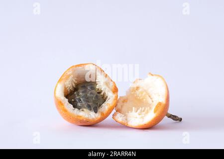 Kolumbianische Früchte, granadilla oder Passiflora ligularis Stockfoto