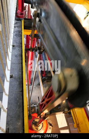 Middleton Top Engine House im Inneren, zeigt die Lok in Aktion. Stockfoto