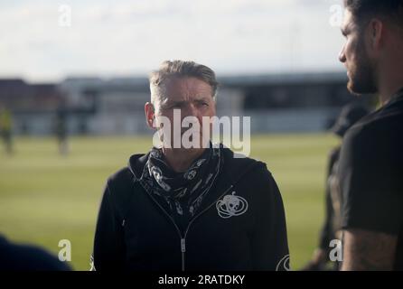 Forest Green Rover Vorsitzender Dale Vince vor dem Saisonvorspiel Oakfield Stadium, Melksham. Bilddatum: Mittwoch, 5. Juli 2022. Stockfoto