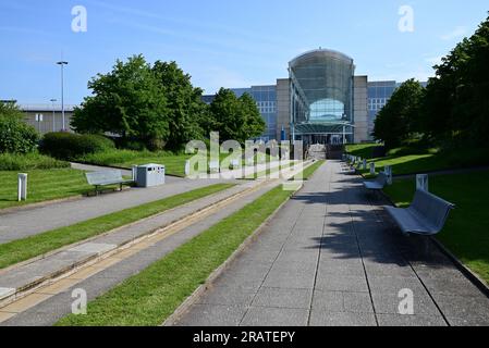 Einer der Eingänge zum Einkaufszentrum der Mall am Cribbs Causeway am Stadtrand von Bristol. Stockfoto