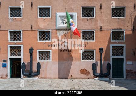 Venedig, Italien - Mai 29 2023: Blick vom Eingangsgebäude des Museo Storico Navale di Venezia Stockfoto