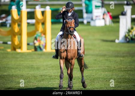 Robert Blanchette aus Irland tritt am 5. Juli 2023 auf der Spruce Meadows in Calgary, Kanada, an der nordamerikanischen Konkurrenz an. Stockfoto