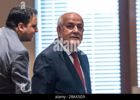 New York, Usa. 05. Juli 2023. Botschafter Riyad Mansour, Ständiger Beobachter des Staates Palästina bei der Pressebriefung der Vereinten Nationen bei der Überwachung des UN-Hauptquartiers durch den Sicherheitsrat. Der Botschafter unterrichtete die Pressemitglieder über die Lage im Flüchtlingslager Dschenin. (Foto: Lev Radin/Pacific Press) Kredit: Pacific Press Media Production Corp./Alamy Live News Stockfoto