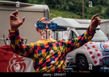 Laruns, Frankreich. 05. Juli 2023. Bild von Zac Williams/SWpix.com- 05/07/2023 - Radfahren - 2023 Tour de France - Stage 5 Pau nach Laruns (162,7km) - französische Fans. Kredit: SWpix/Alamy Live News Stockfoto