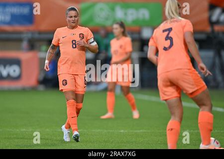 Kerkrade, Niederlande. 02. Juli 2023. Sherida Spitse (8) aus den Niederlanden, das am Sonntag, den 2. Juli 2023 in Kerkrade, Niederlande, bei einem Freundschafts-Fußballspiel zwischen den niederländischen Nationalmannschaften, dem Oranje Leeuwinnen und Belgien, den sogenannten Roten Flammen, gezeigt wurde. Kredit: Sportpix/Alamy Live News Stockfoto