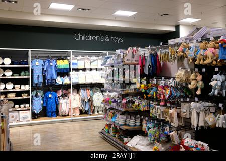 waitrose Supermarkt in der Stadt canterbury, East kent, uk, juli 05 2023 Stockfoto