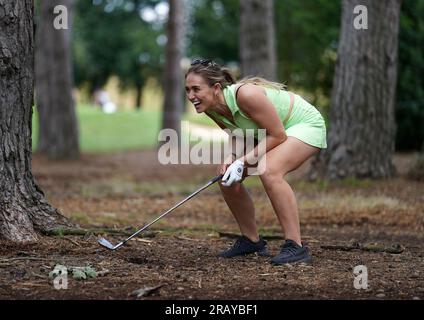 Liv Cooke reagiert nach einem Spiel von The Rough während des Vorschautags der LIV Golf League im Centurion Club, Hertfordshire. Foto: Donnerstag, 6. Juli 2023. Stockfoto