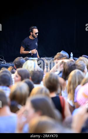 DJ-Set von Brodinski in Tohu Bohu, Radio France Festival, Antigone, Montpellier, Occitanie, Frankreich Stockfoto