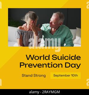 Welttag der Selbstmordprävention, starker Text und weißer Senior-Mann tröstende Frau auf Gelb Stockfoto