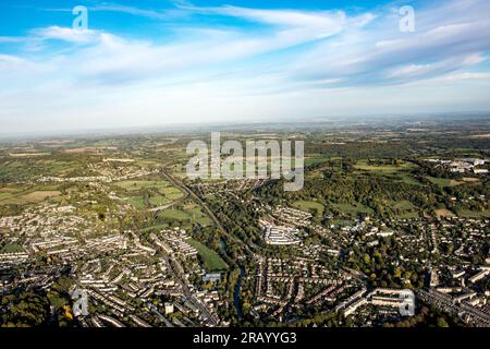 Stadt Bath von oben mit Blick auf Wiltshire Stockfoto