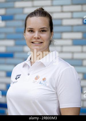 ZEIST - Porträt von Marit van der Weijden während des Pressezeitpunkts der niederländischen Wasserpolo-Spieler im Vorfeld der Weltmeisterschaft in Fukuoka, Japan. ANP ROBIN VAN LONKHUIJSEN niederlande raus - belgien raus Stockfoto