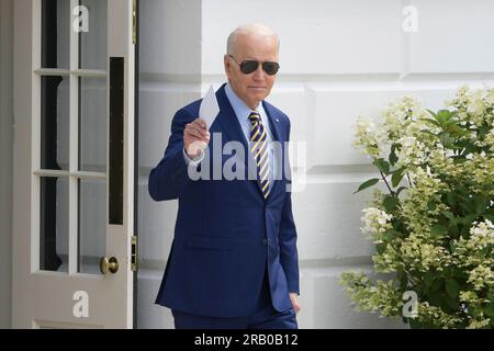 6. Juli 2023, Washington, Distric of Columbia, USA: US-Präsident JOE BIDEN geht heute am 06. Juli 2023 zur Joint Base Andrew und führt Marine One im South Lawn/White House in Washington DC, USA. (Kreditbild: © Lenin Nolly/ZUMA Press Wire) NUR REDAKTIONELLE VERWENDUNG! Nicht für den kommerziellen GEBRAUCH! Stockfoto