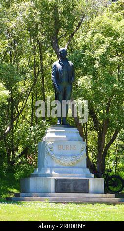 Bronzestatue des schottischen Dichters Robert Burns von Melvin Earl Cummings, errichtet 1908 im Golden Gate Park San Francisco Kalifornien USA Stockfoto