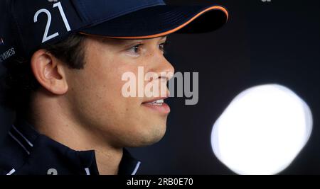 Silverstone, England. 06.07.23. Scuderia AlphaTauri Fahrer Nyck de Vries auf der Koppel Tag vor dem Großen Preis von Großbritannien 2023. Kredit: Bradley Collyer/Alamy Live News Stockfoto