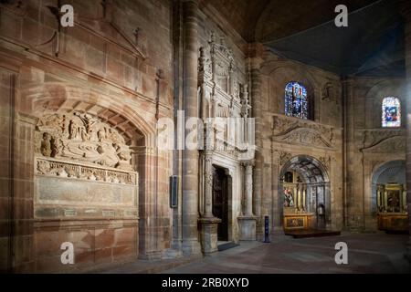 Im Inneren der Kathedrale Santa María, Sigüenza, Provinz Guadalajara, Spanien Stockfoto