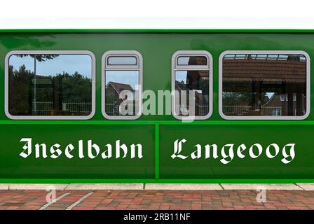 Auto der Inseleisenbahn Langeoog, Langoog, Ostfriesische Inseln, Niedersachsen, Deutschland Stockfoto