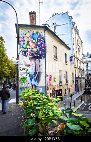 Paris, Frankreich, Nov. 29. 2022, Blick auf Wandgemälde an der Ecke Jean Poulmarch Street und Quay de Valmy im the10. Bezirk der Hauptstadt Stockfoto