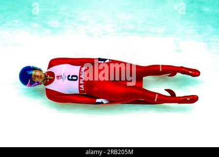 Goldmedaillengewinner Doris Neuner (AUT) bei den olympischen Winterspielen 1992 im Dameneinzelrennen Stockfoto