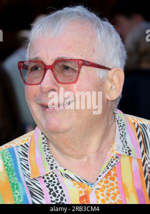 06. Juli 2023 - London, England, Großbritannien - Christopher Biggins nimmt an der Eröffnungsnacht des Zauberers von Oz im London Palladium Teil Stockfoto