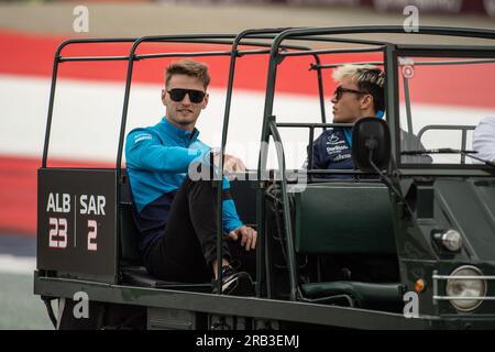 Spielberg, Österreich - 02. JULI 2023, #2 Logan SarSergeant (USA, Williams), #23 Alex Albon (THAI, Williams), Drivers Parade, FIA F1 Grand Prix Österreich Stockfoto