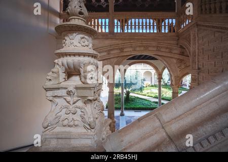 Treppenaufteilung im Santa Cruz Museum - Toledo, Spanien Stockfoto