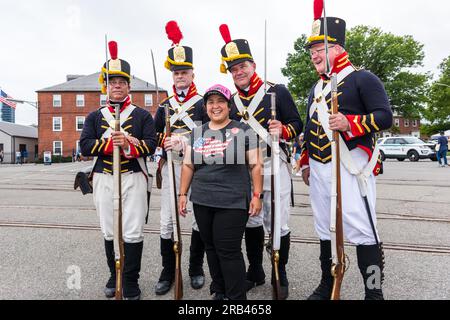 USS Constitution Museum's Salute to Service Block Party nach der USS Constitution Turnaround Cruise am 4. Juli Stockfoto