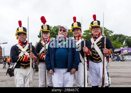 USS Constitution Museum's Salute to Service Block Party nach der USS Constitution Turnaround Cruise am 4. Juli Stockfoto